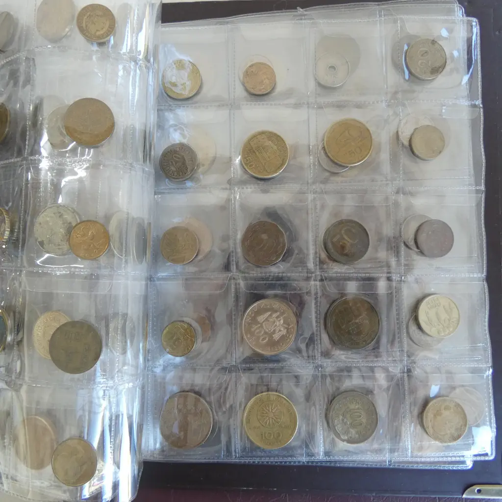 3 ALBUMS OF NZ & WORLD COINS Image 1++