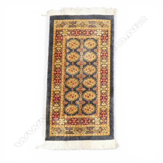 HAND KNOTTED WOOL PILE RUG 1160x610mm