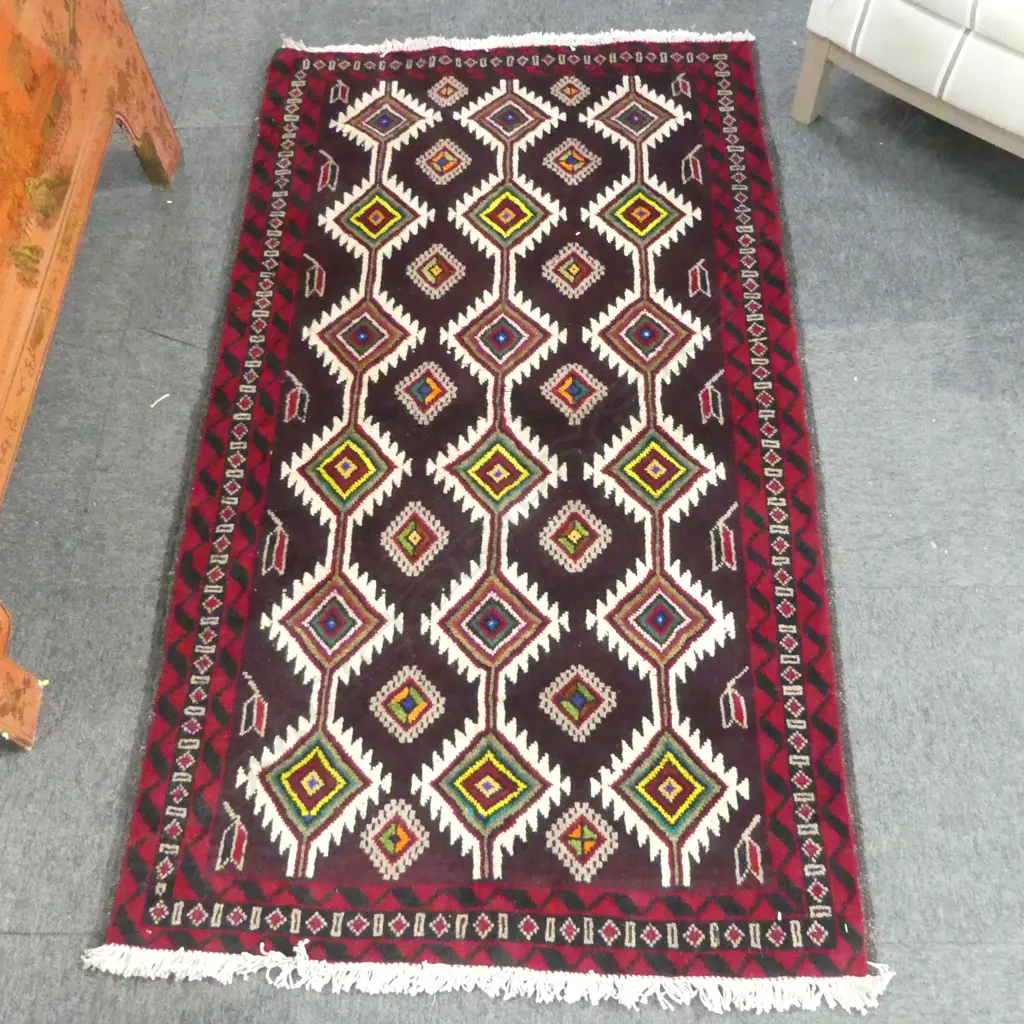 HAND KNOTTED WOOL PILE BALUCHI RUG 1000x1800mm Image 1++