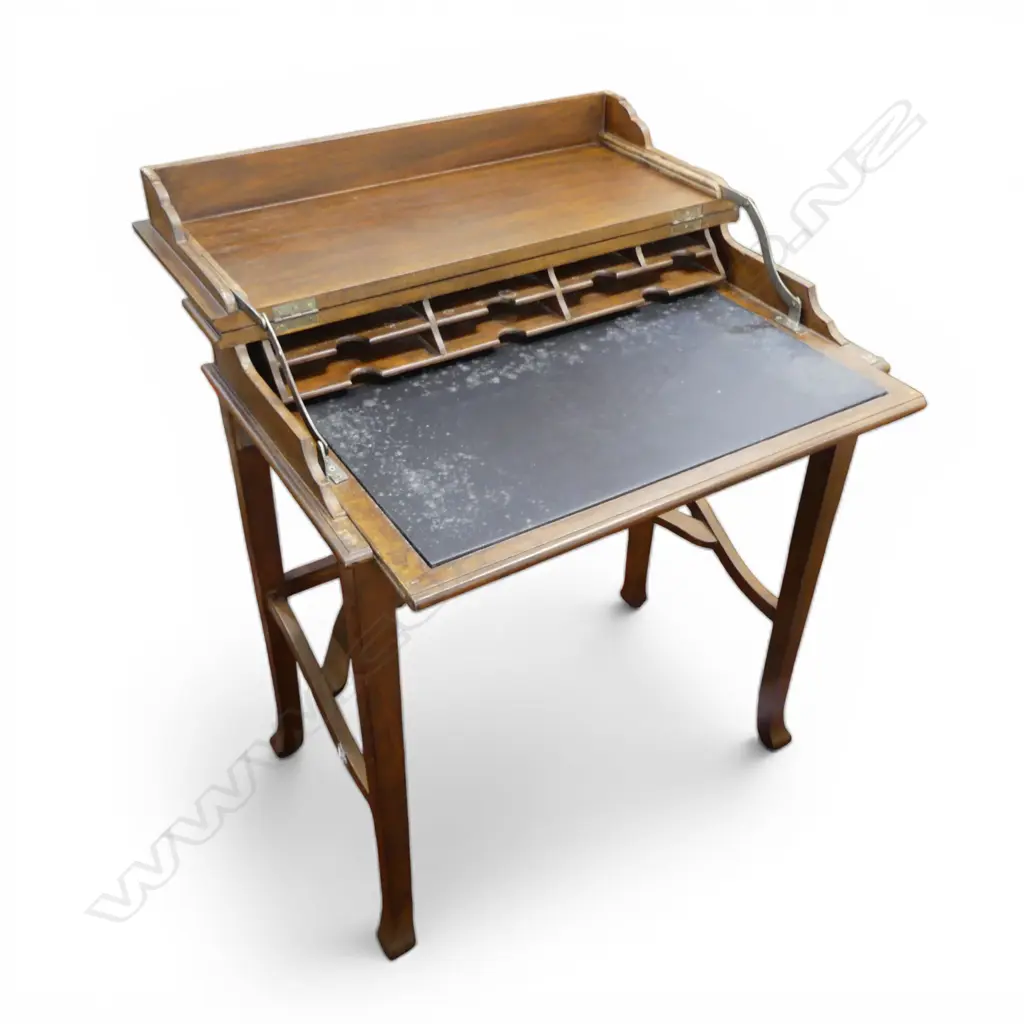 OAK LONDON DESK w. LIFT UP LID Image 1++