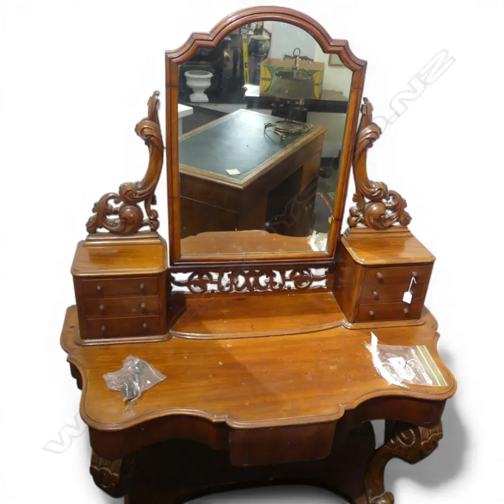 VICTORIAN MAHOGANY MIRRORBACK DRESSING TABLE marked 1230x550x1440mm Image 1++