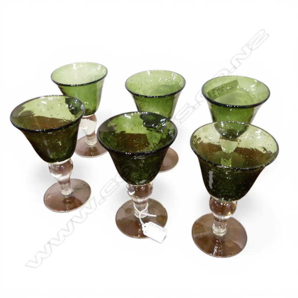 6 GREEN GLASS WINE GLASSES H.165mm Image 1++
