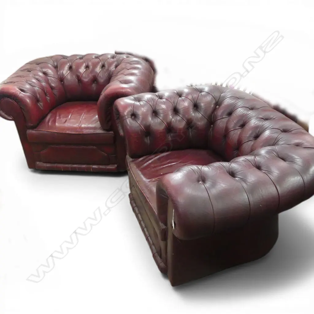 PR MAROON LEATHER CHESTERFIELD ARMCHAIRS 1050x800x690mm Image 1++