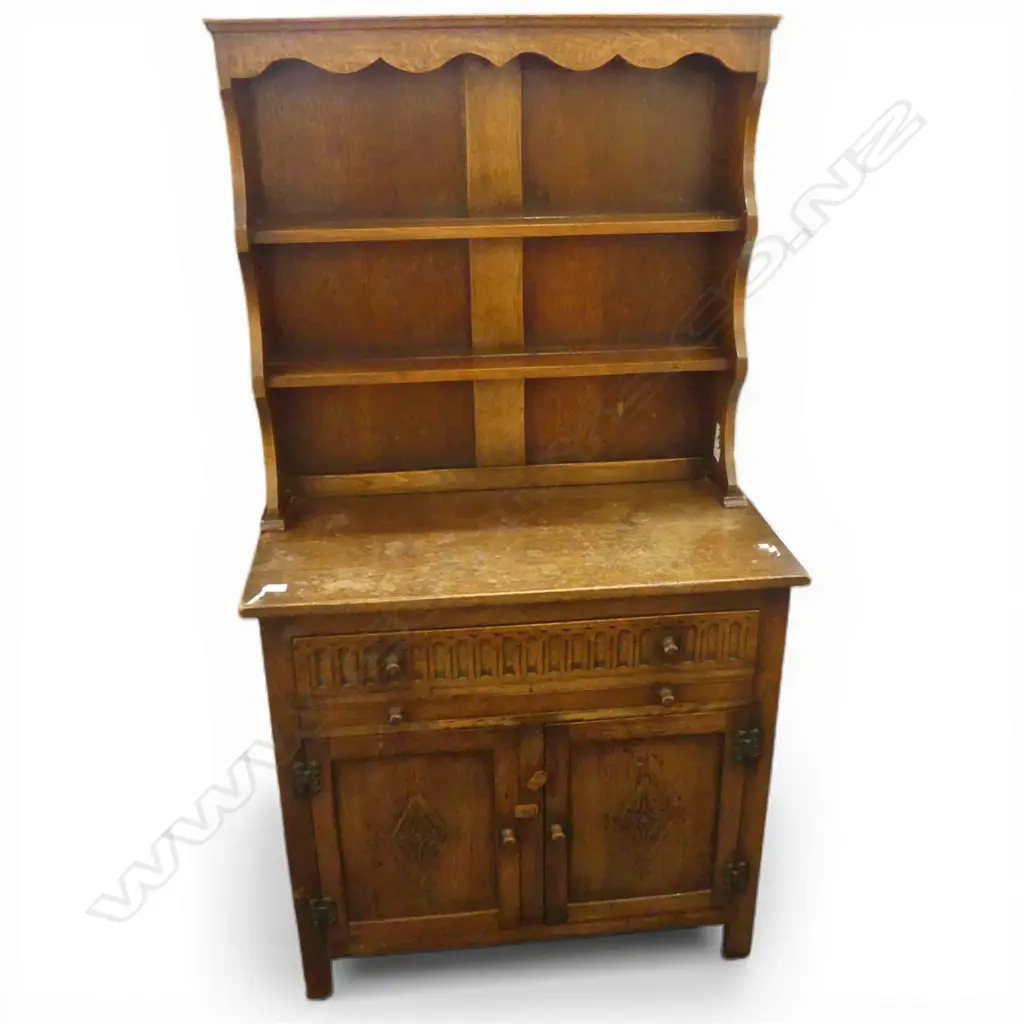 VINTAGE CARVED OAK DRESSER BACKED SIDEBOARD H1690 L920MM Image 1++