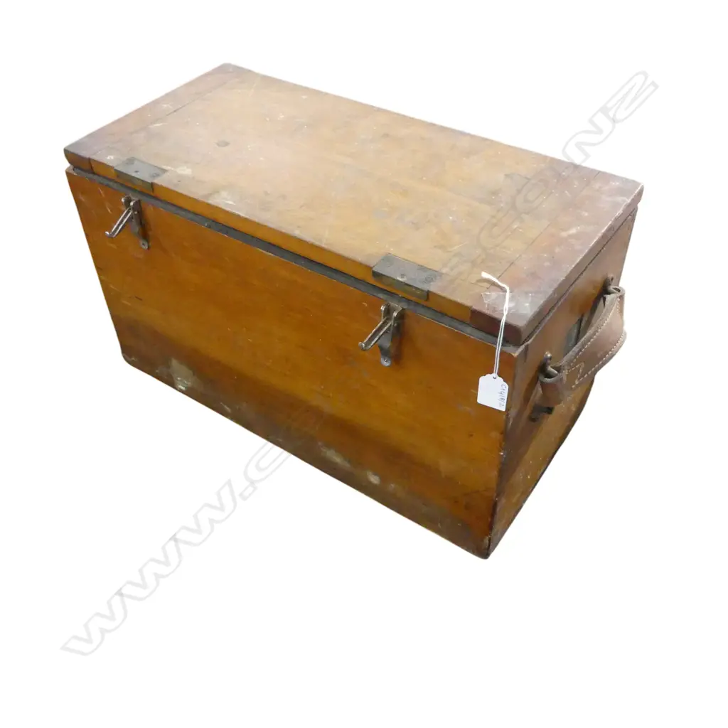 ASST. KAURI GUM PIECES IN WOODEN CRATE W.535mm Image 1++