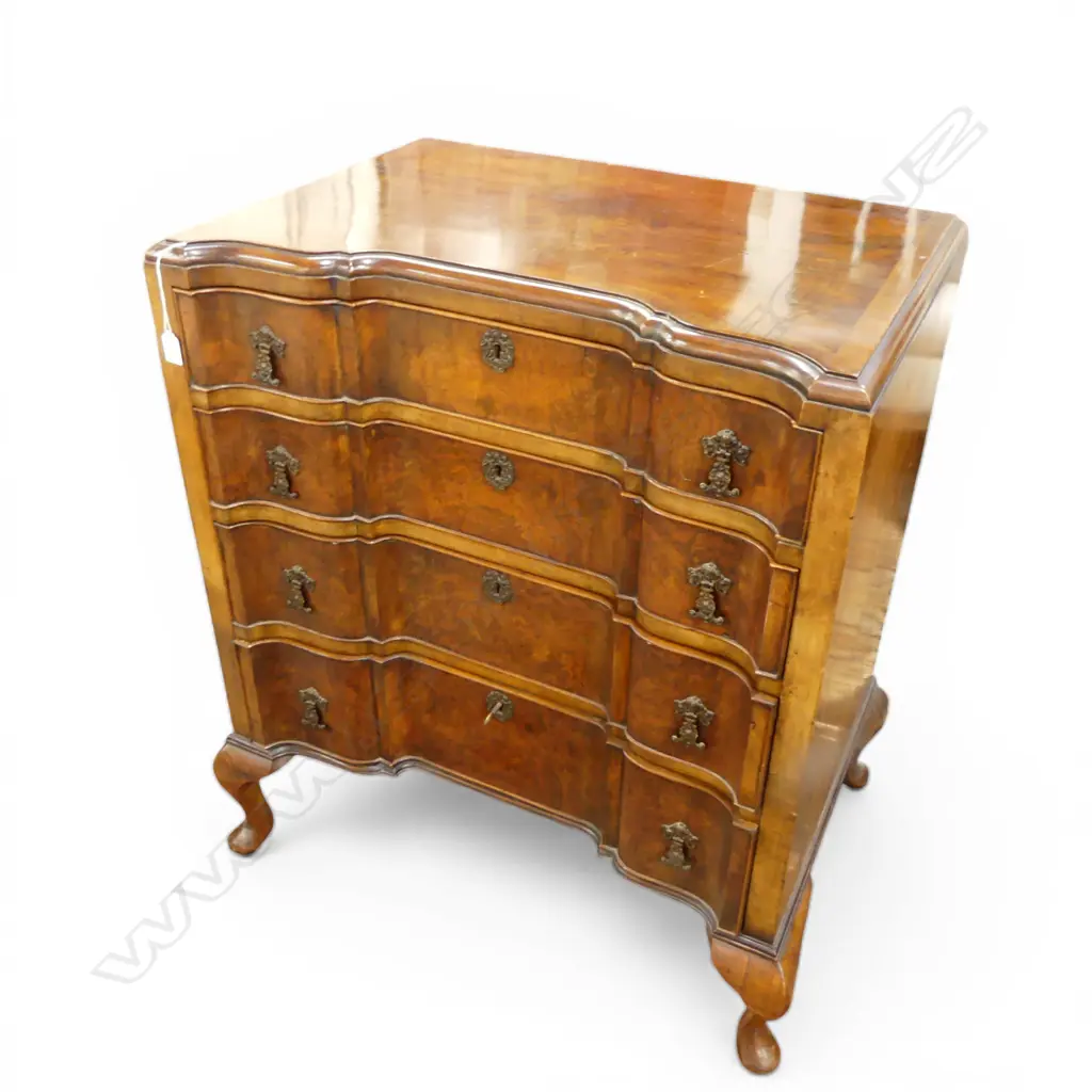 QUALITY WALNUT 1940S SHAPED FRONT CHEST OF DRAWERS H910 L770MM Image 1++