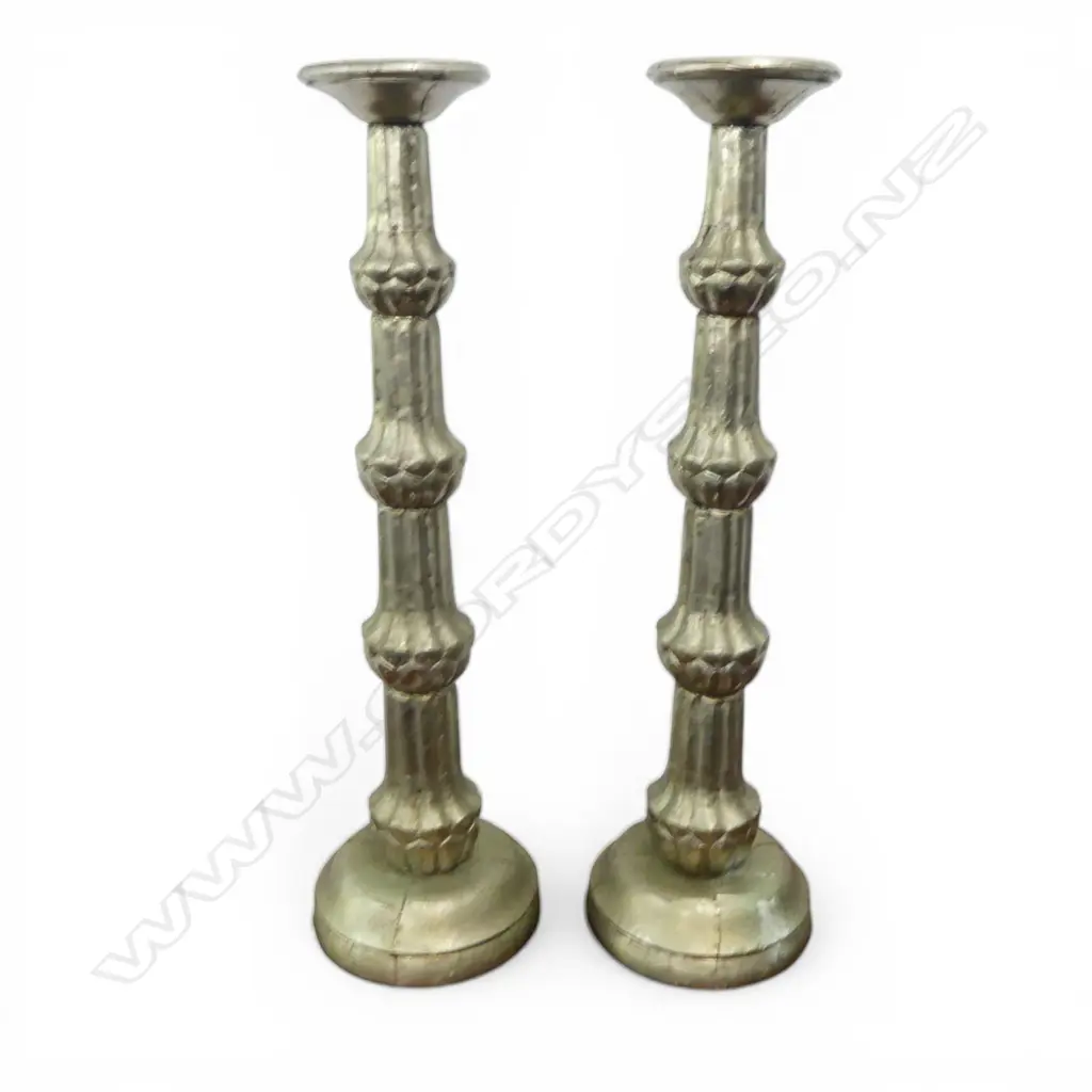 PR OF SILVER METAL CANDLE STICKS, H.600mm Image 1++