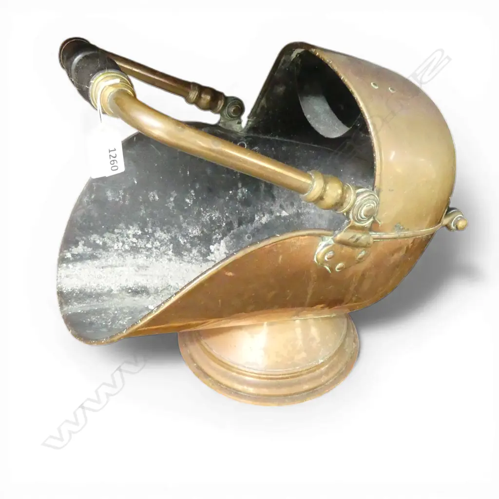 VICTORIAN COPPER HELMET COAL SCUTTLE with turned ebonised handles. Image 1++