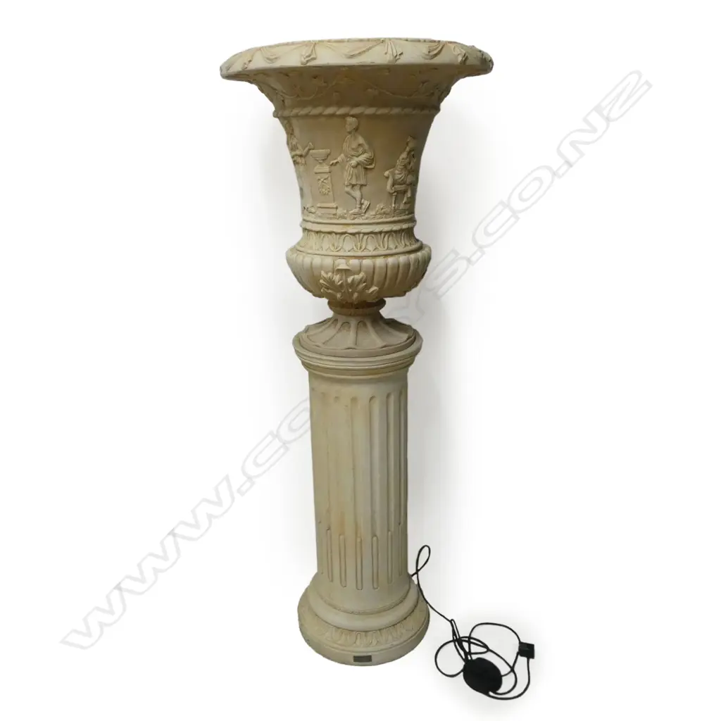 Resin (faux marble) classical tall fountain on Column H1540mm Image 1++