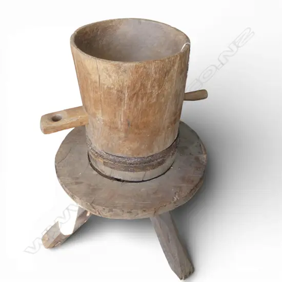 LGE 19thC COUNTRY SPICE GRINDER 1PCE CYLINDER TOP on slab & primitive 3 leg base