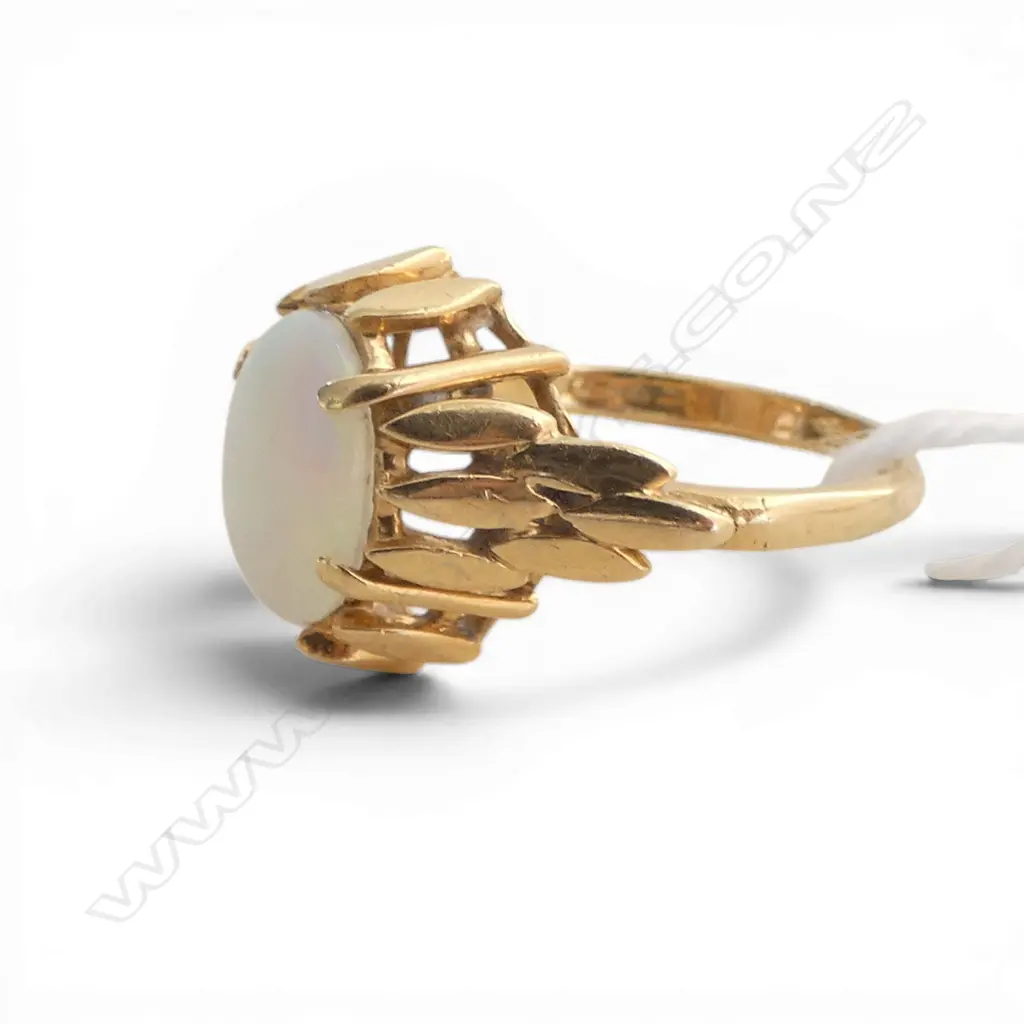 18ct GOLD & OPAL RING 3.6gms SIZE L Image 1++