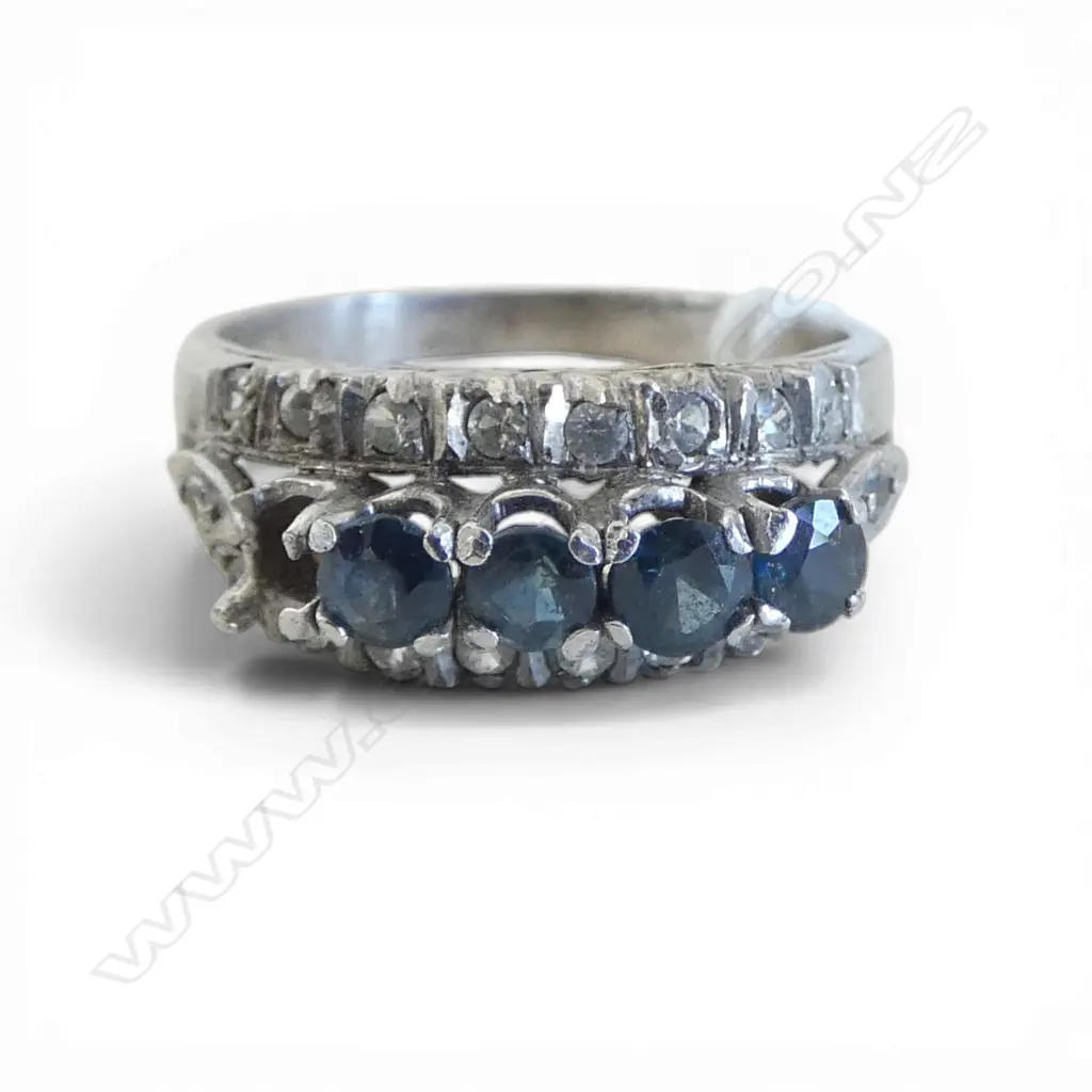 18CT WG BLUE STONE & WHITE STONE RING (ONE BLUE STONE MISSING),4.5gms SIZE R Image 1++