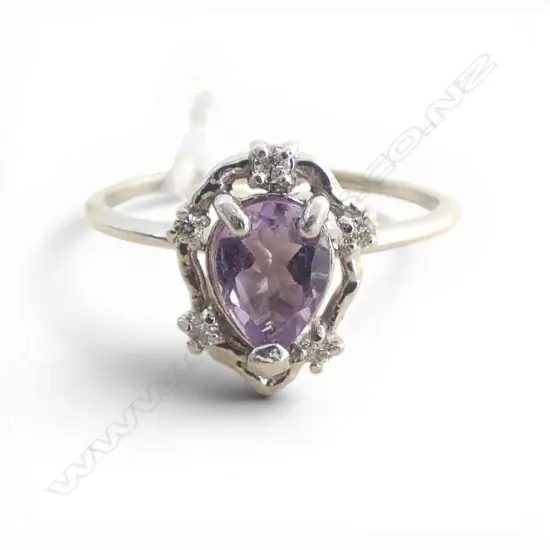 **RTV** 10ct WHITE GOLD AMETHYST & DIAMOND RING, 1.8gm SIZE N