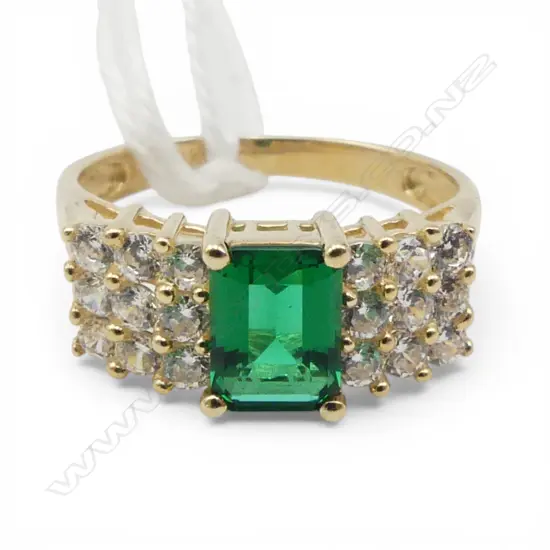 14ct SYN GEM SET RING, 3.2gm SIZE M1/2