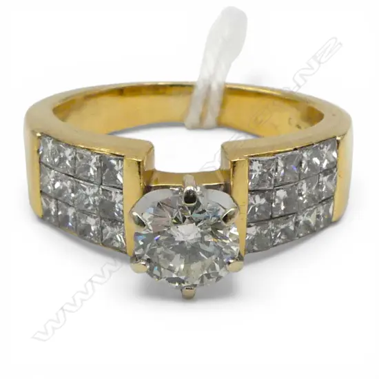 18ct DIAMOND SOLITAIRE RING, 6.88gms + VALUATION SIZE M