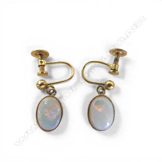 PR 18CT NATURAL OPAL EARRINGS (RG SCREW FITTING) 2.5gms
