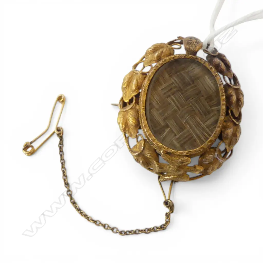 VICT 18ct GOLD (TESTED) MOURNING BROOCH 7.5 GMS TOTAL WEIGHT back plate 9ct Gold Image 1++