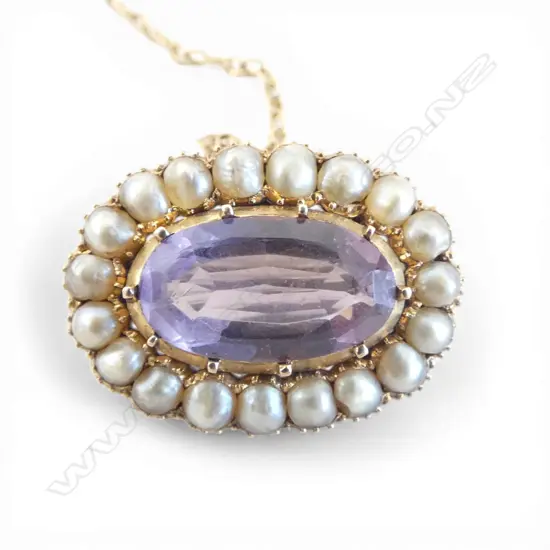 ANTIQUE GOLD, AMETHYST & SEED PEARL BROOCH 15x20mm, 4.9gms testing as 13.7ct