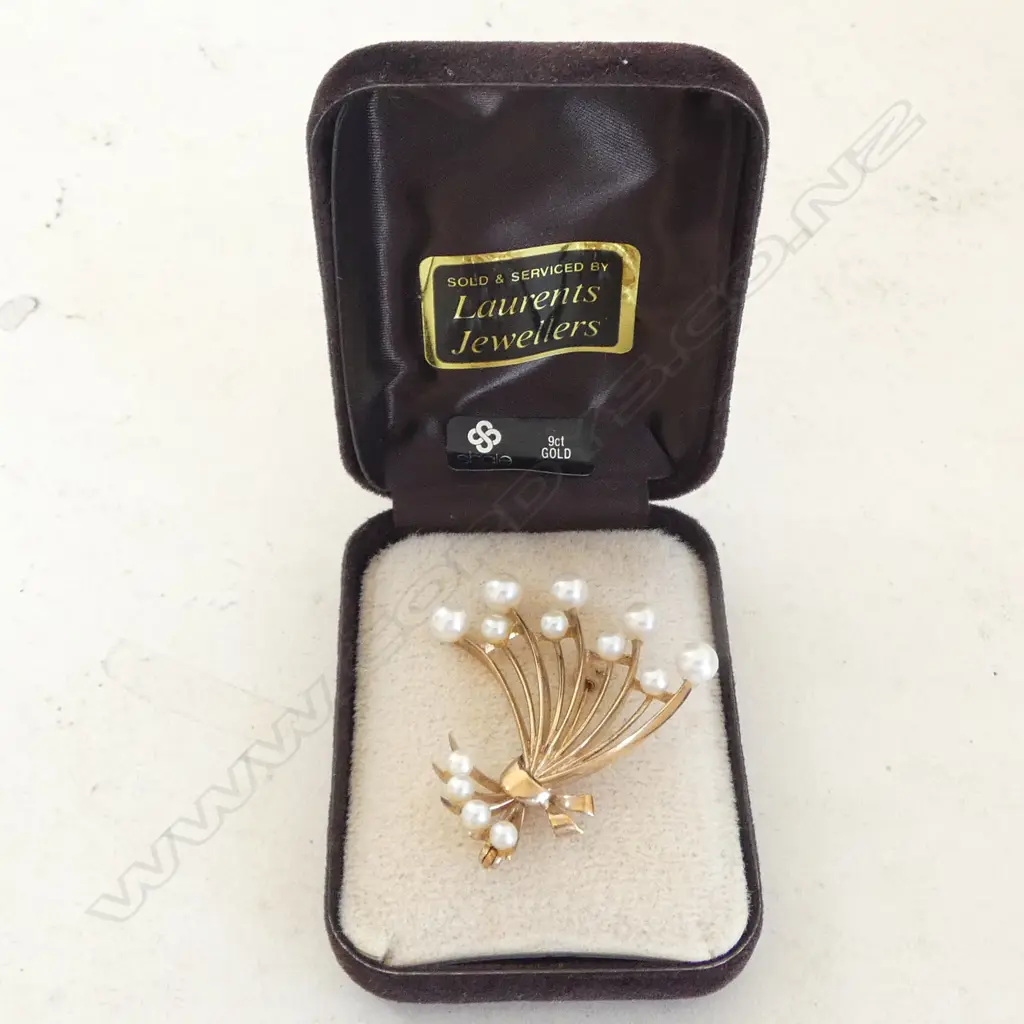 9CT PEARL SPRAY BROOCH 40x45mm, 8.4gms Image 1++