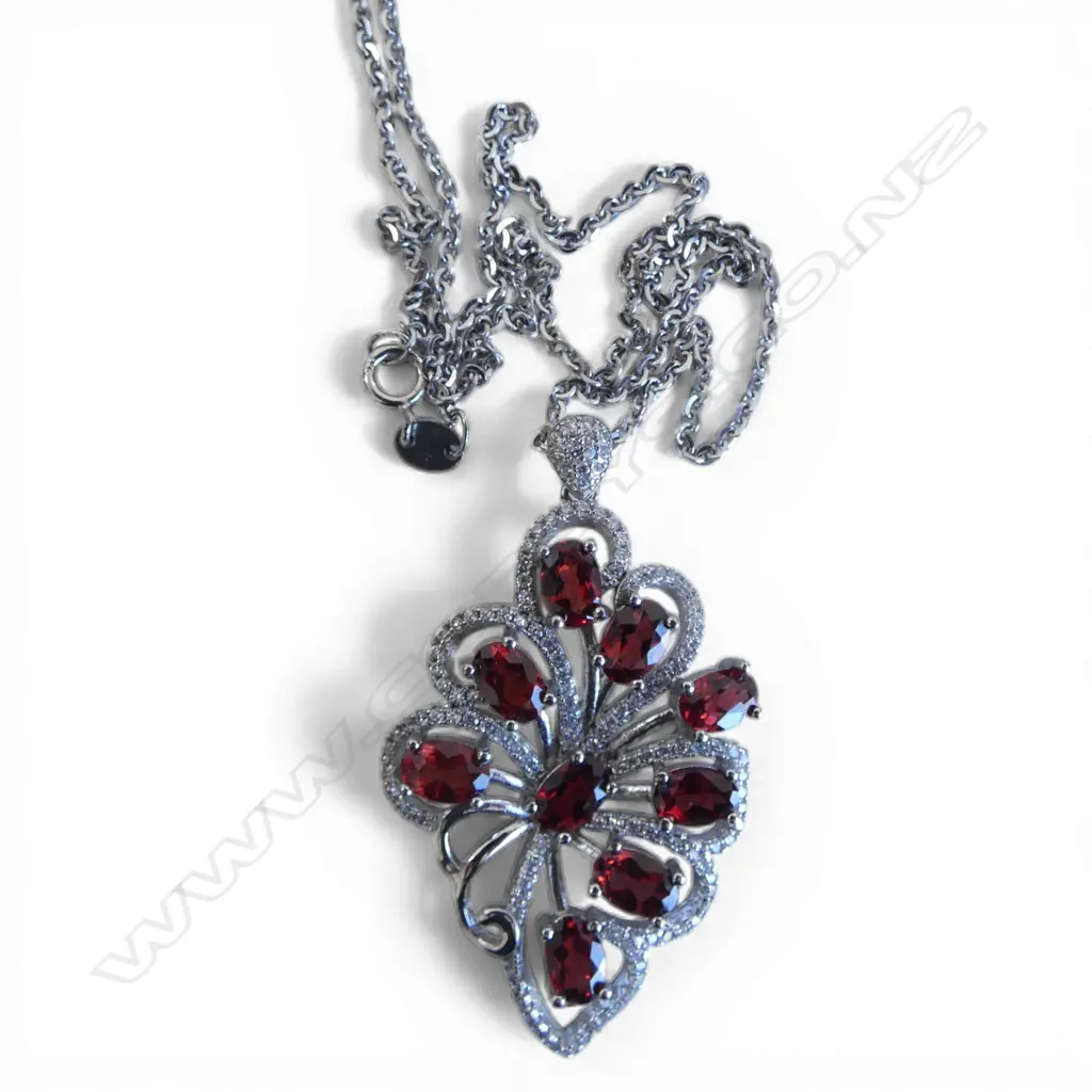 S/SILVER & GARNET & CZ PENDANT NECKLACE BOXED Image 1++