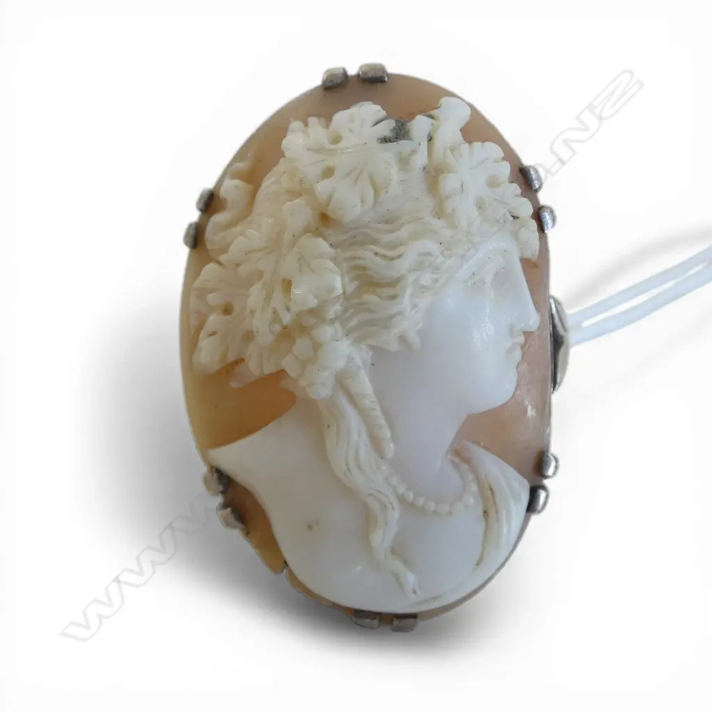 STG SILVER CAMEO RING 33x24mm SOME DAMAGE SIZE Q Image 1++