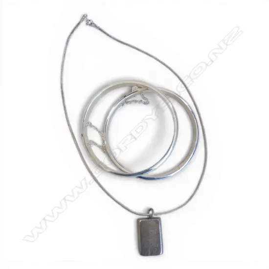 S/SILVER INGOT ON CHAIN & 2 S/SILVER BANGLES 40GMS 