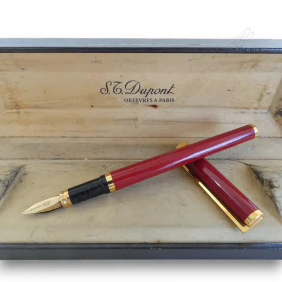 DUPONT FOUNTAIN PEN 18CT GOLD NIB