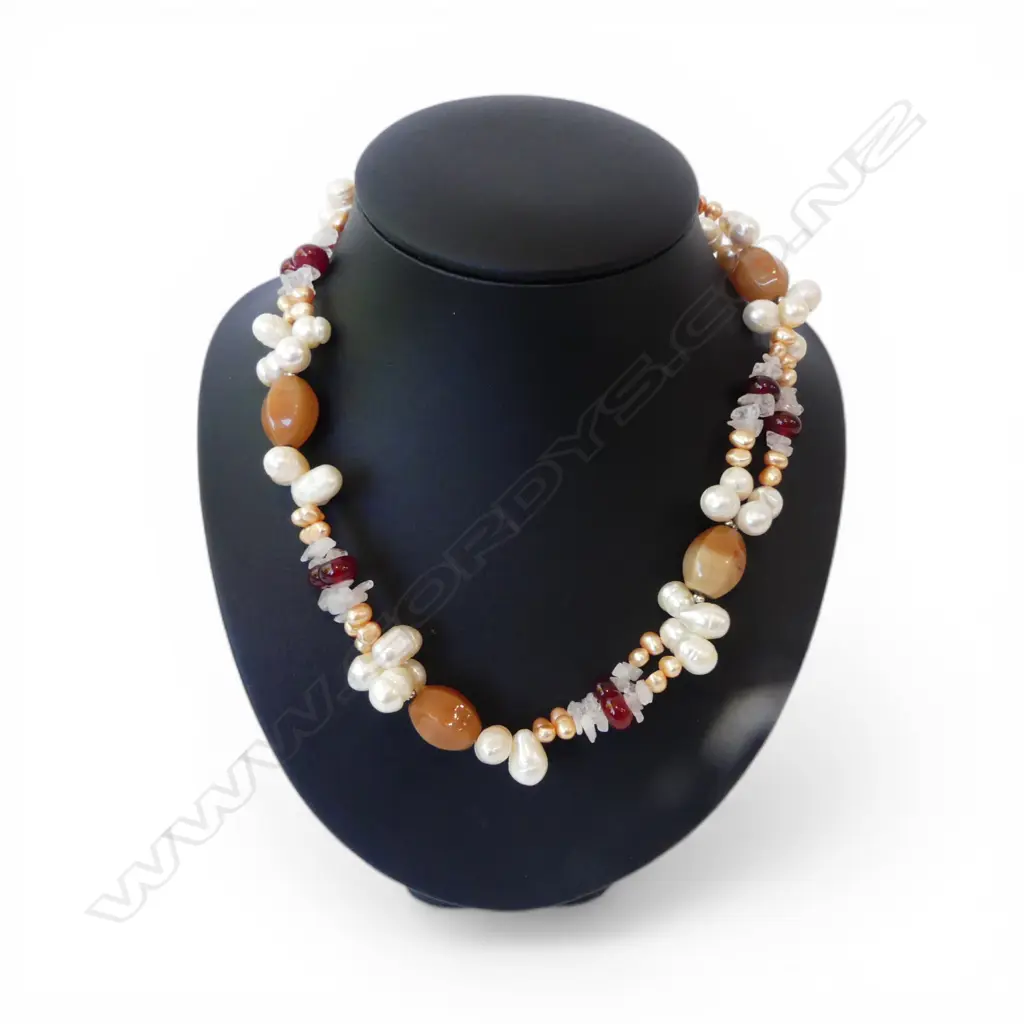 PEARL & POLISHED STONE FASHION NECKLACE Image 1++