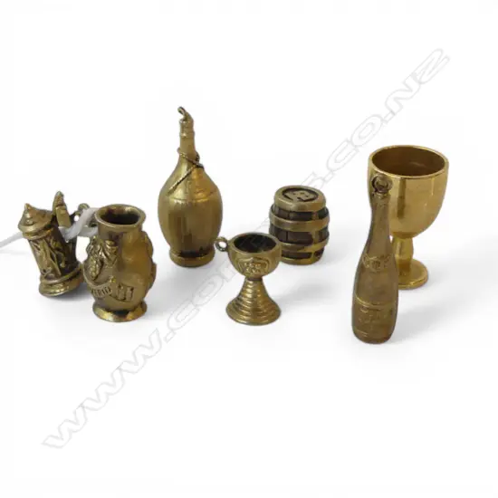 7 800 SILVER ITALIAN DRINK CHARMS 25GMS