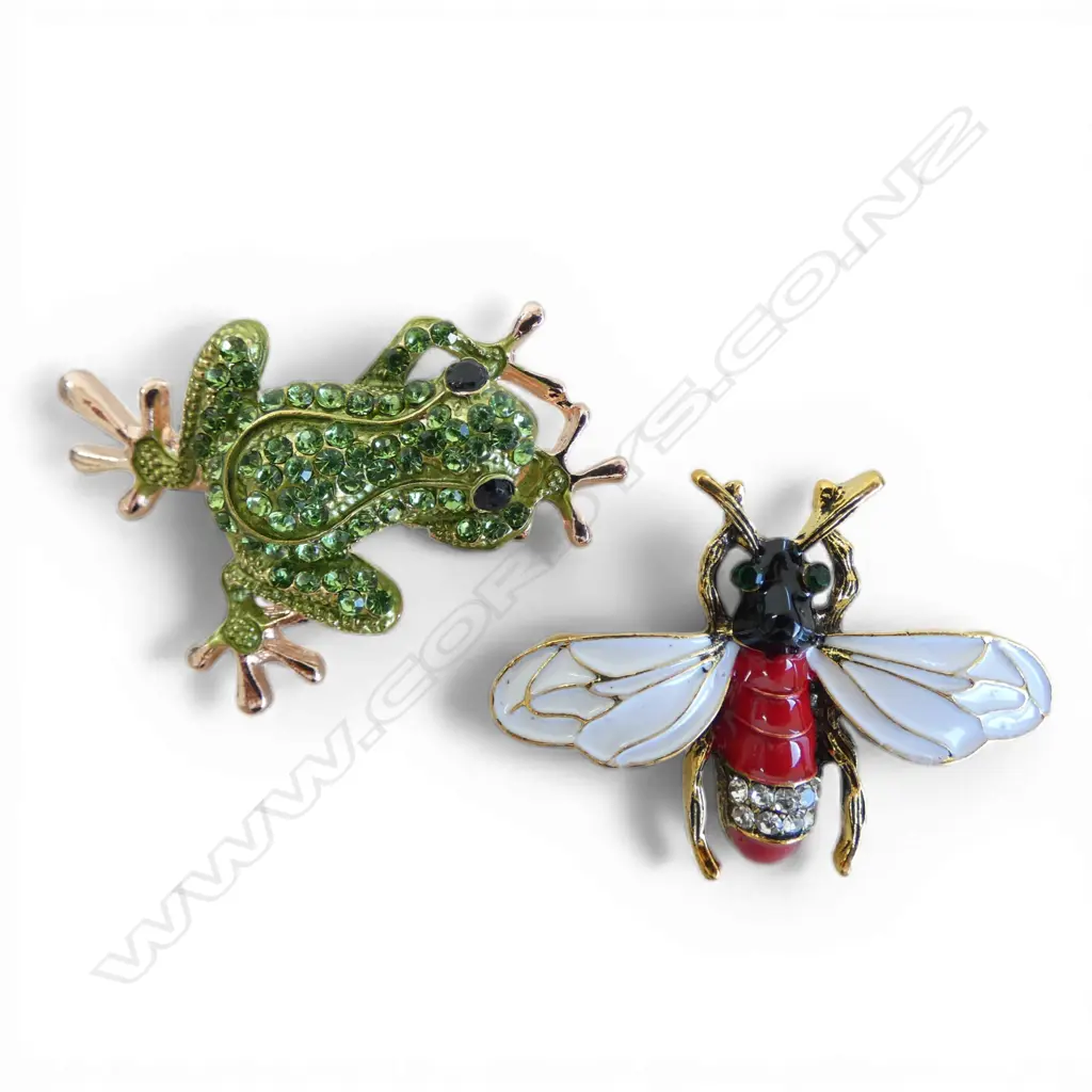 TWO ENAMEL & CZ BROOCHES, FROG & BEE, L.50mm L35mm, NEW Image 1++