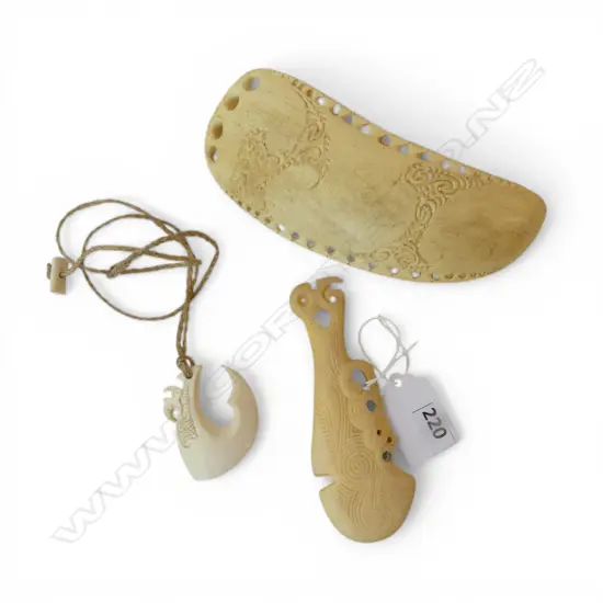 3 CARVED PCES; RESIN TOOTH L.145mm, PENDANT NECKLACE, PATU SHAPED PENDANT L.105mm