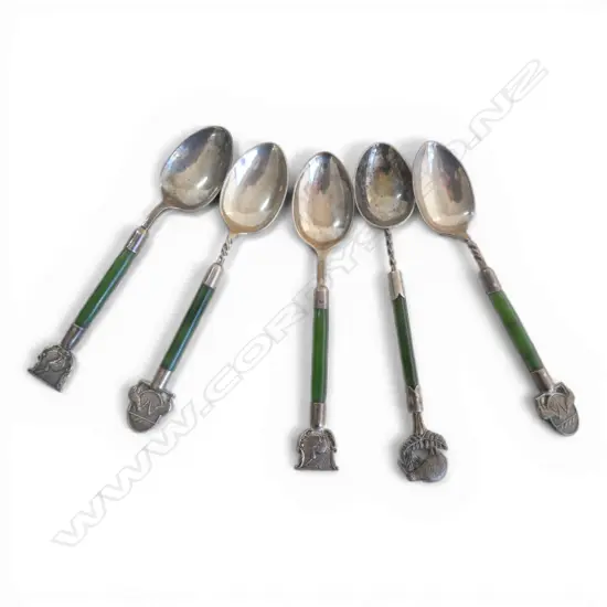 5 SILVER AND POUNAMU TSPS HANDLES WITH SILVER KIWI 52gms