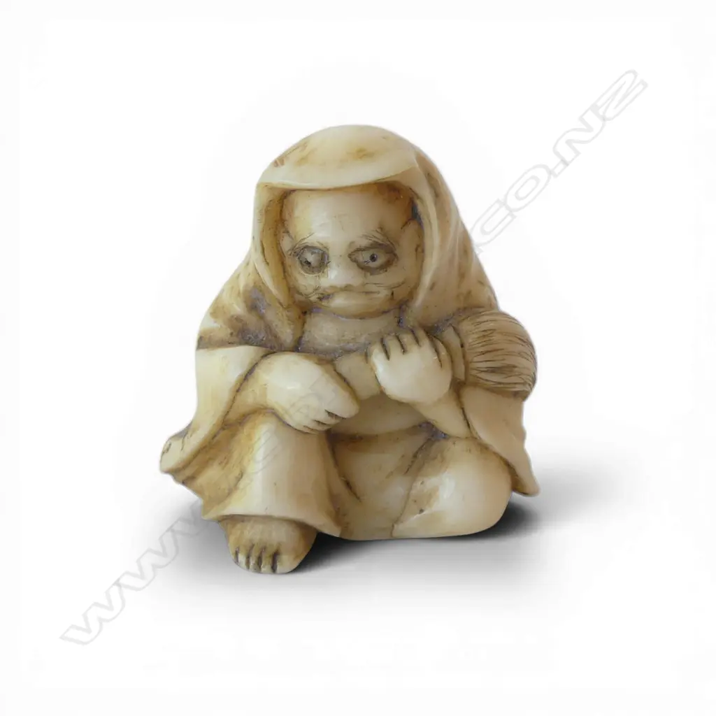JAPANESE CARVED IVORY NETSUKE SIGNED H.30mm Image 1++