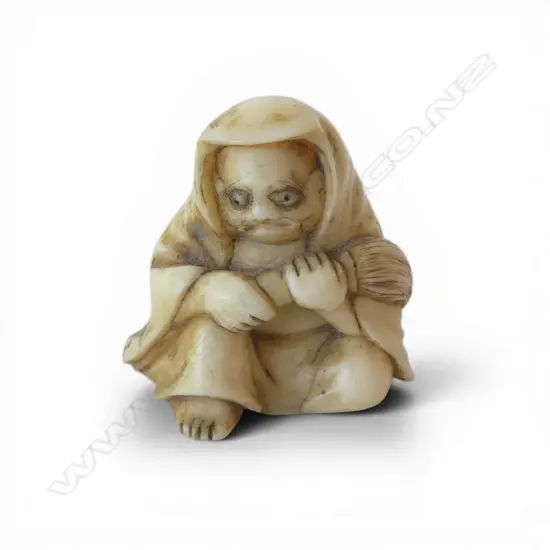 JAPANESE CARVED IVORY NETSUKE SIGNED H.30mm