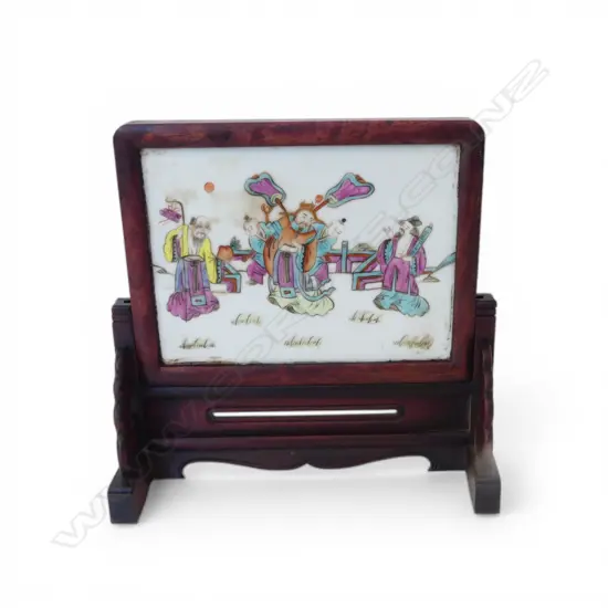 ORIENTAL PLAQUE ON STAND H.245mm