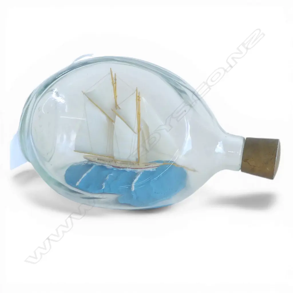 SHIP IN BOTTLE L.235mm Image 1++