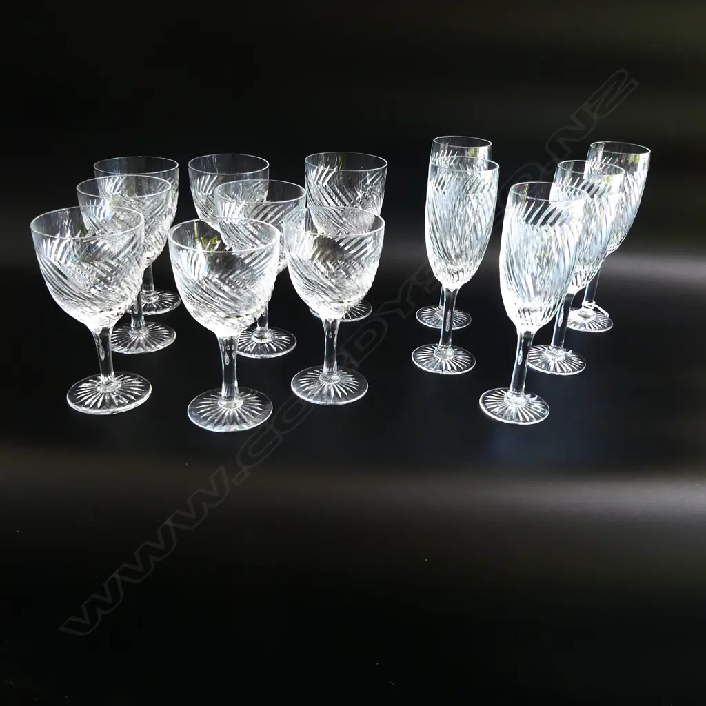 13 TUDOR CUT CRYSTAL WINE GLASSES Image 1++