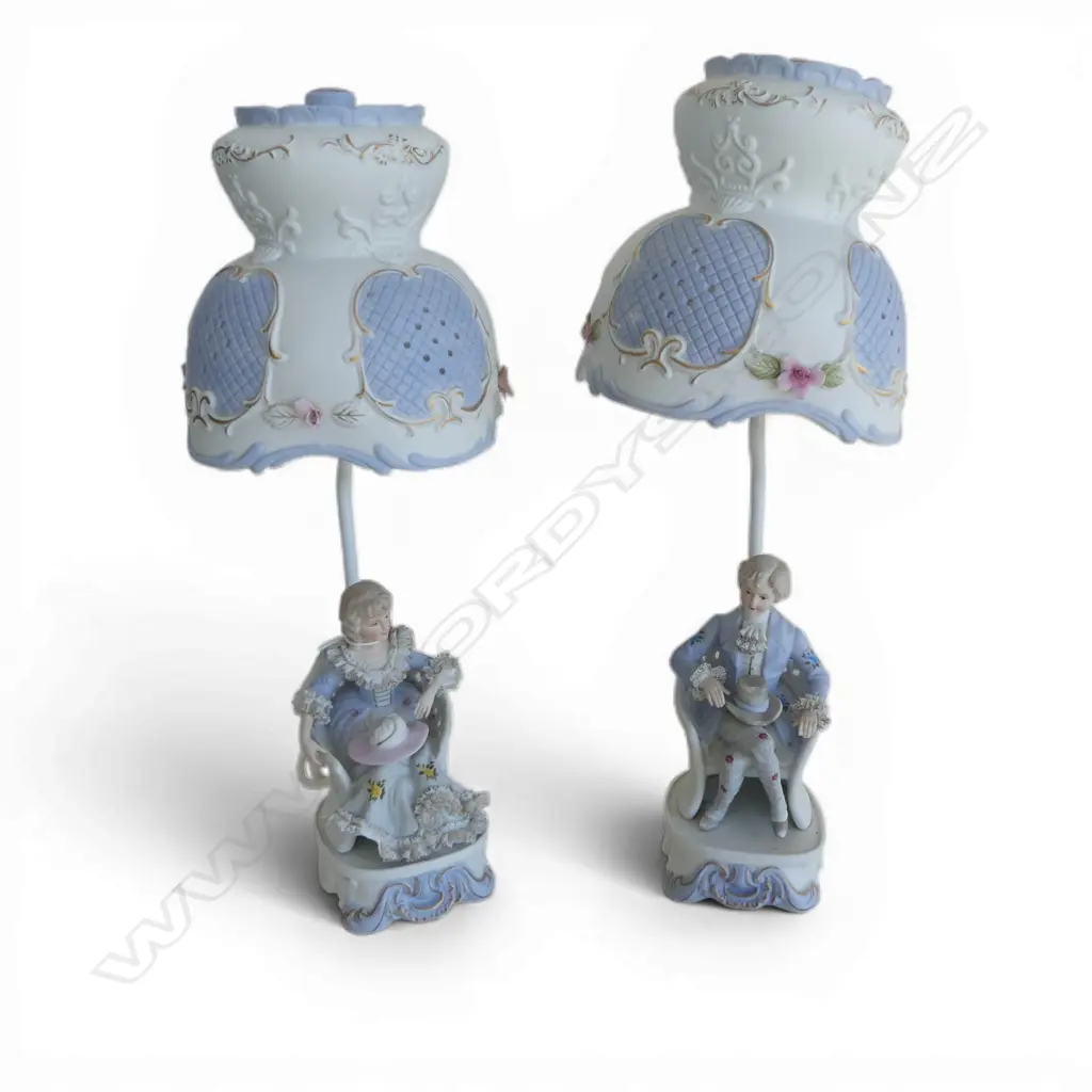 PR PORCELAIN FIGURINE TABLE LAMPS H.480mm Image 1++
