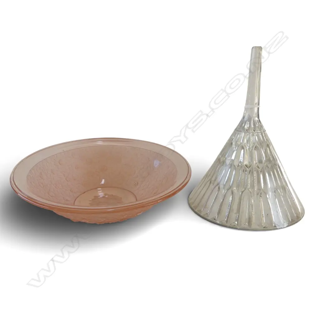 PINK DECO GLASS ROSE BOWL 290mm dia chip + FUNNEL Image 1++