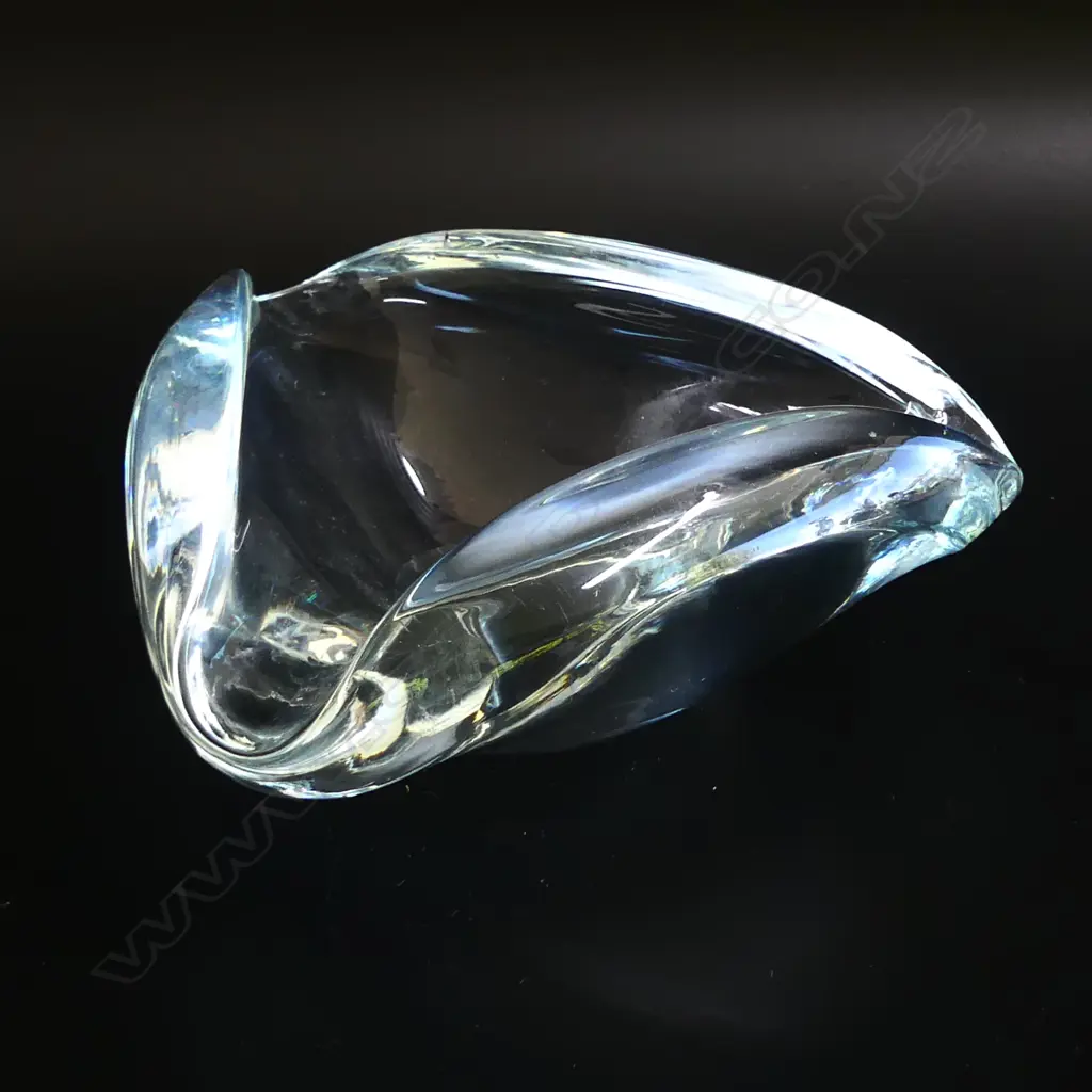 Art glass vintage triangular thick bodied clear dish 150mm across Image 1++