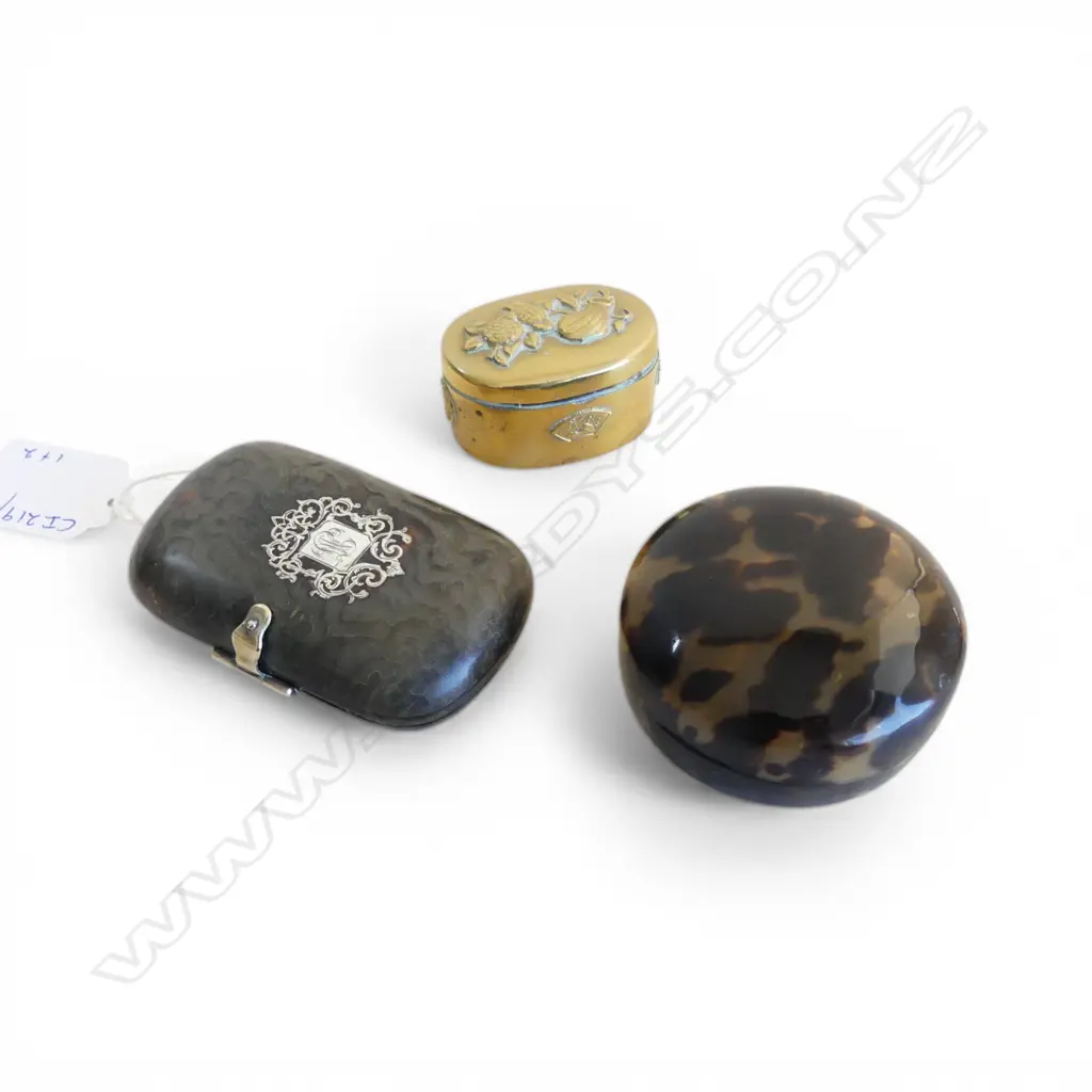 VICT COIN PURSE  & 2 SMALL TRINKET BOXES  Image 1++