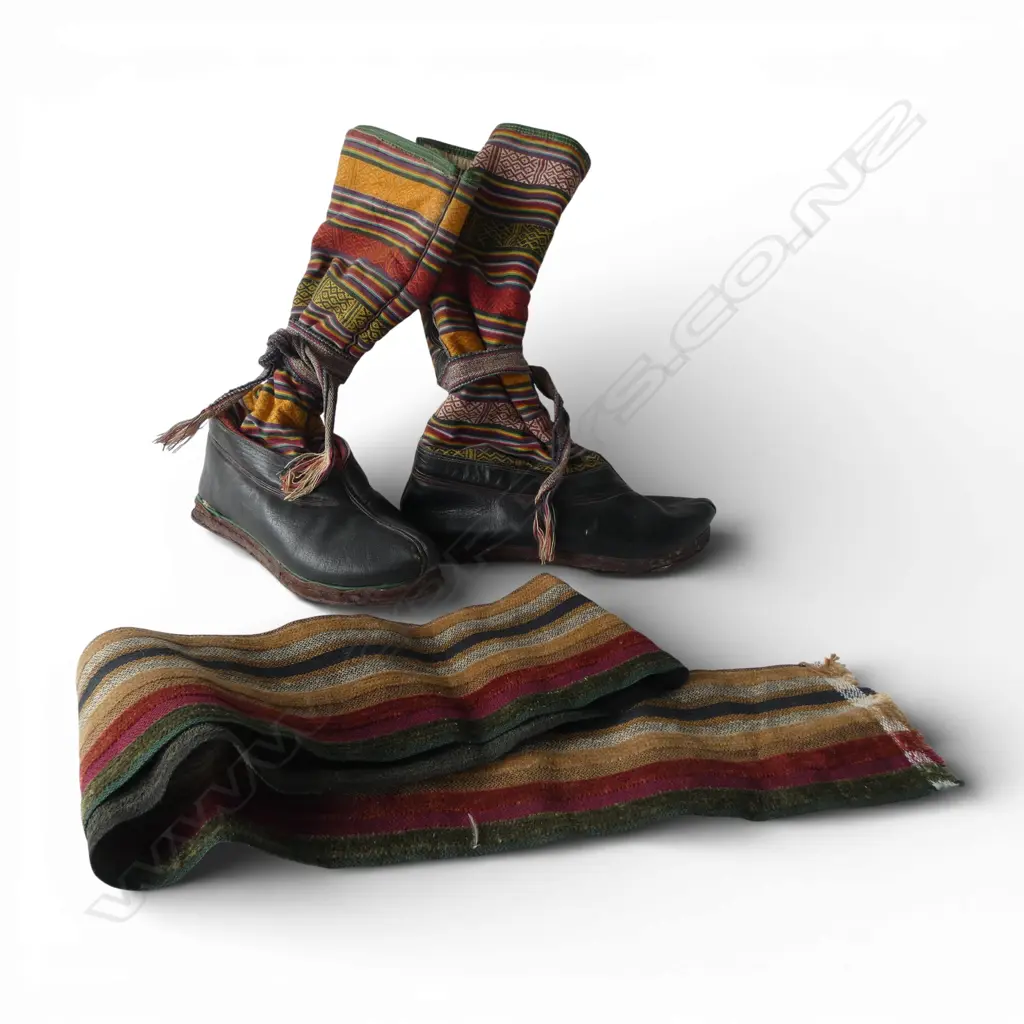PR NEPALESE LEATHER & WOVEN BOOTS + LENGTH OF TEXTILE H.380 L.1370mm Image 1++