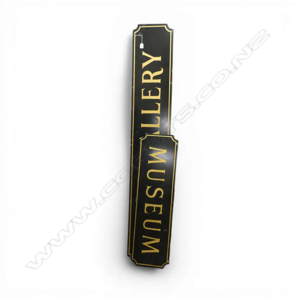 2 SIGNS 'MUSEUM' & 'ART GALLERY' L.1800, 1000mm ex John Perry estate Image 1++