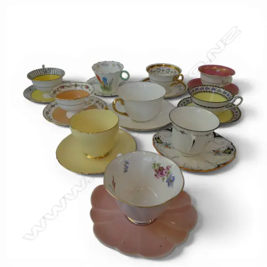 COLLECTION 10 SHELLEY CHINA C/S MIXED PATS