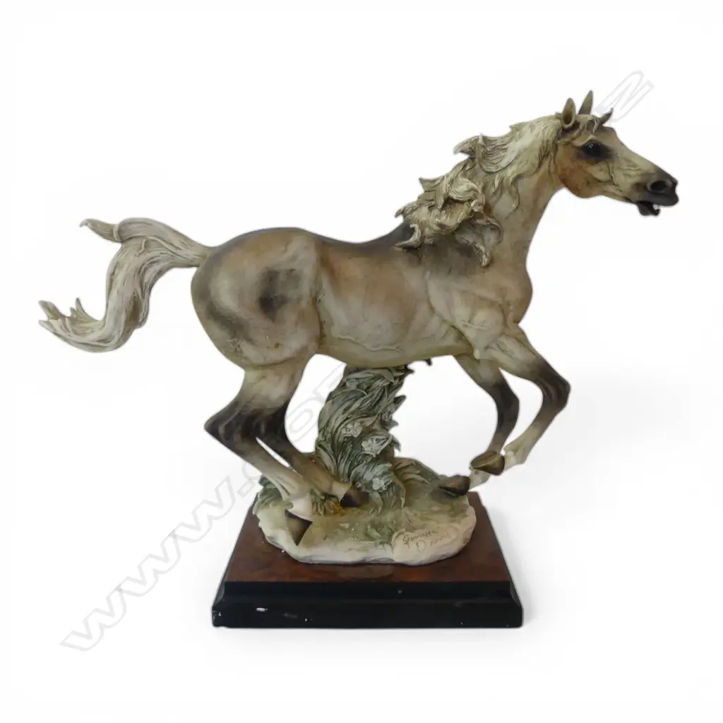 FLORENCE MODEL OF A HORSE BY GIUSEPPE ARMANI NO 951 H.320mm. In original box & packing Image 1++