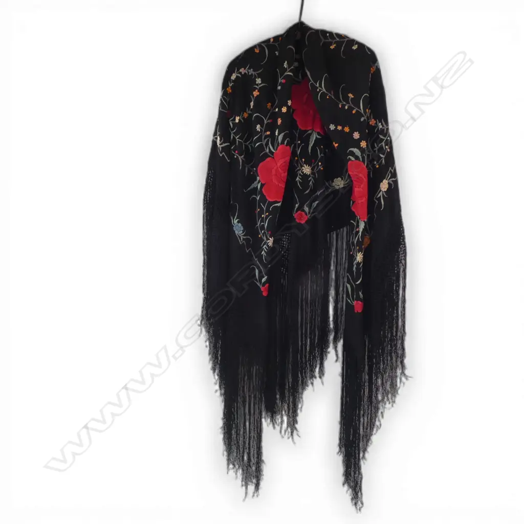ORIENTAL EMBROIDERED BLACK SILK SHAWL Image 1++