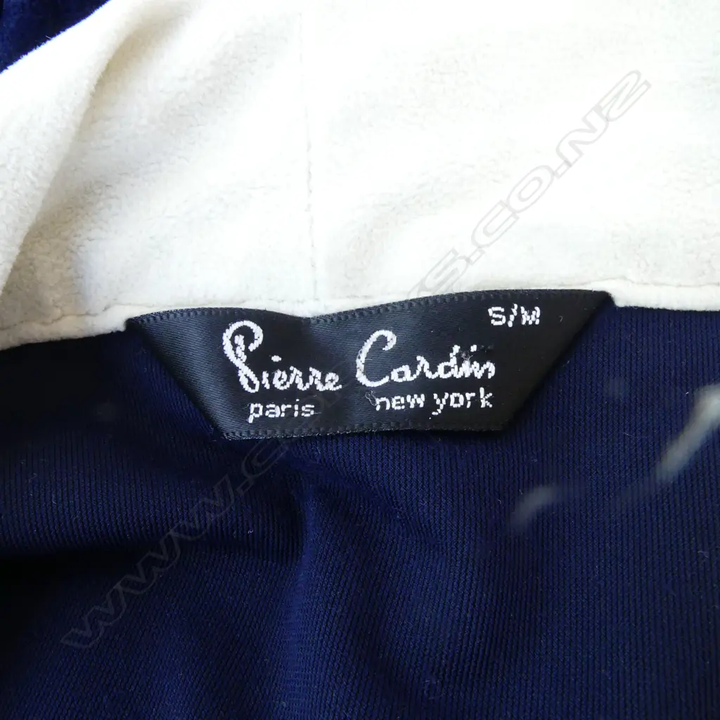PIERRE CARDIN ROBE Image 1++