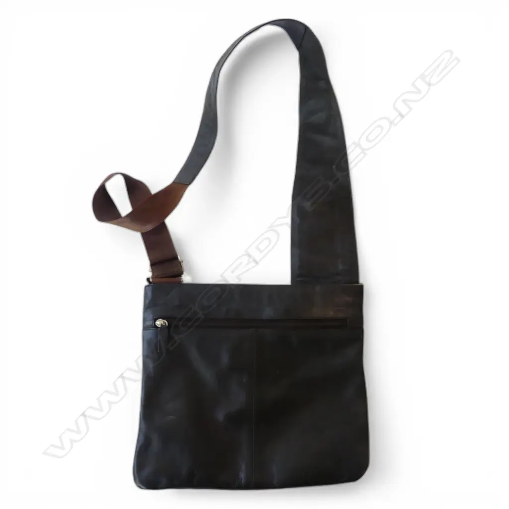 THINGS TERRIFIC BROWN LEATHER CROSS BODY BAG 260MM Image 1++
