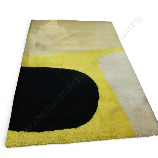 DESIGNER TUFTED RUG 3000x2050mm