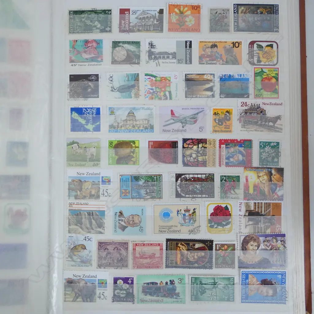 NZ STAMP ALBUM Image 1++